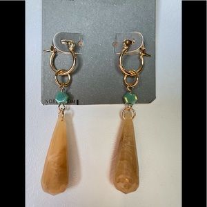 Organic Tear Drop Linear Earrings.💖